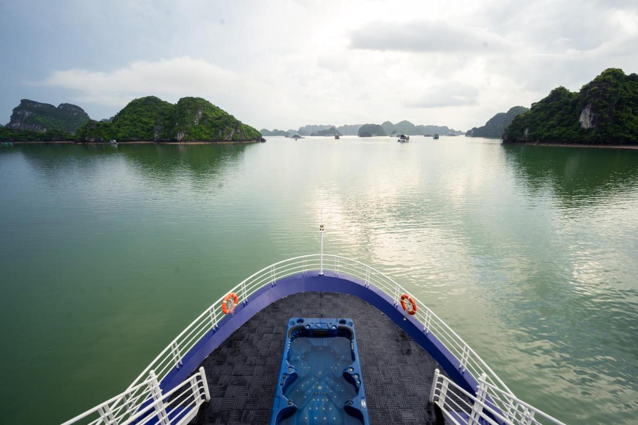 Halong Camellia Cruise Hotel Ha Long Eksteriør billede